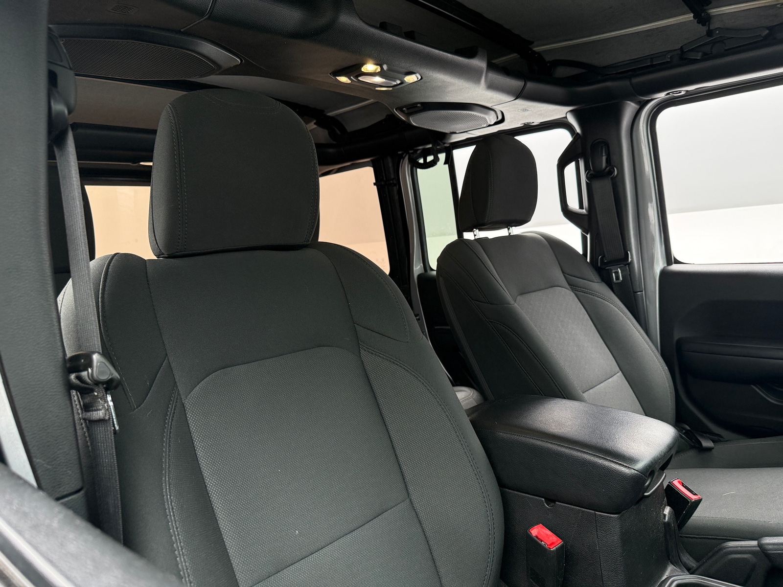 Thumbnail: 2019 Jeep Wrangler - 2