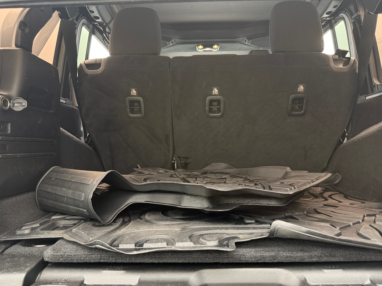 Thumbnail: 2019 Jeep Wrangler - 7