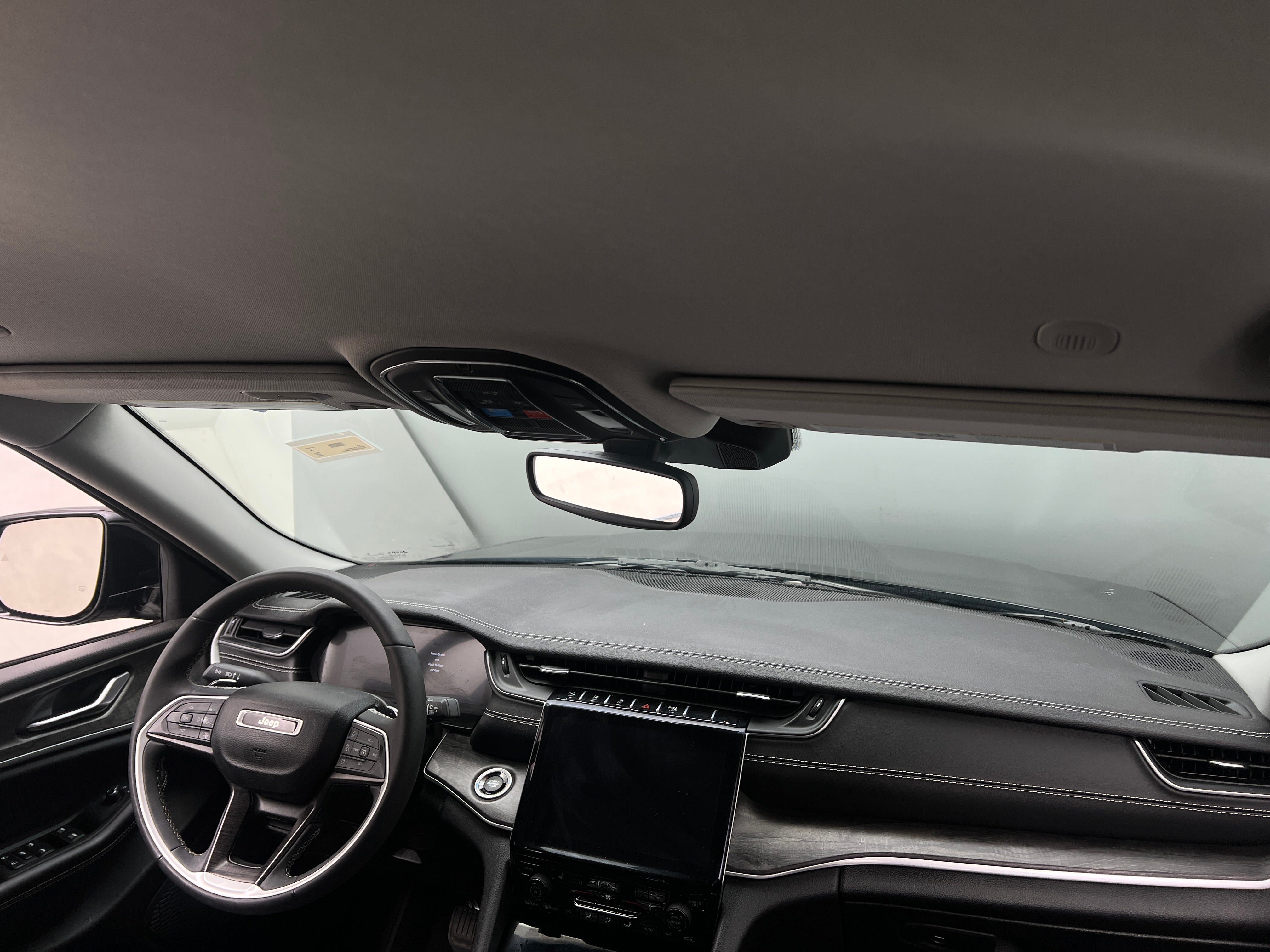 2023 Jeep Grand Cherokee L Limited - Photo 4