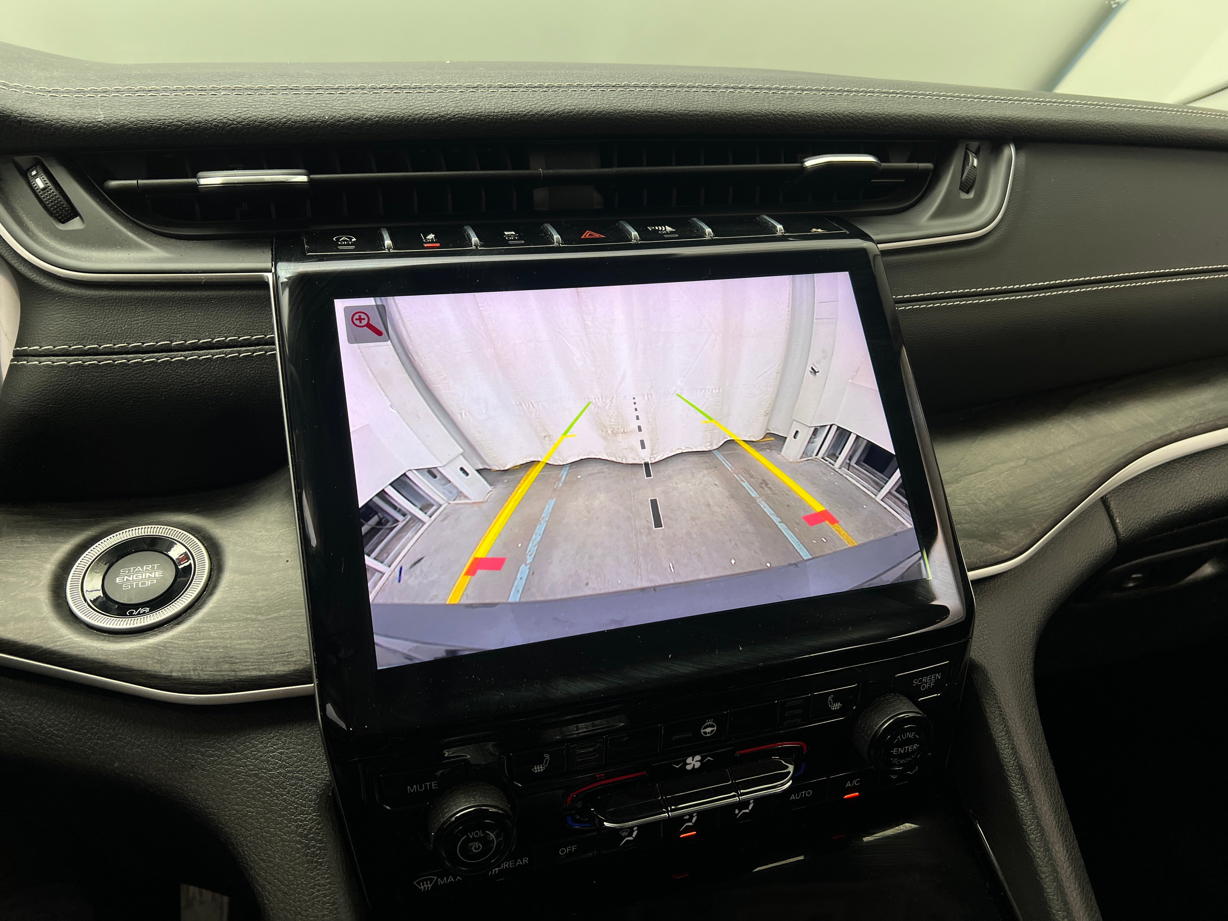 2023 Jeep Grand Cherokee L Limited - Photo 14