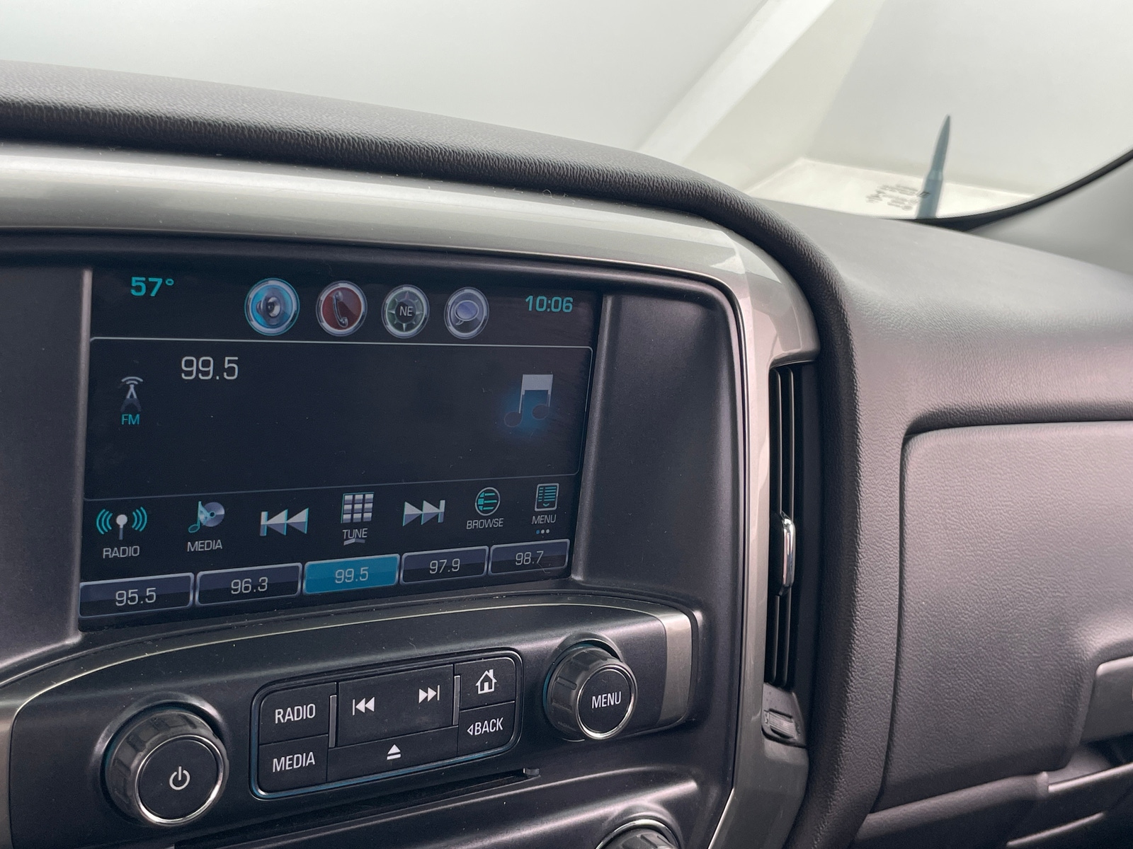 Thumbnail: 2019 Chevrolet Silverado 1500 - 4