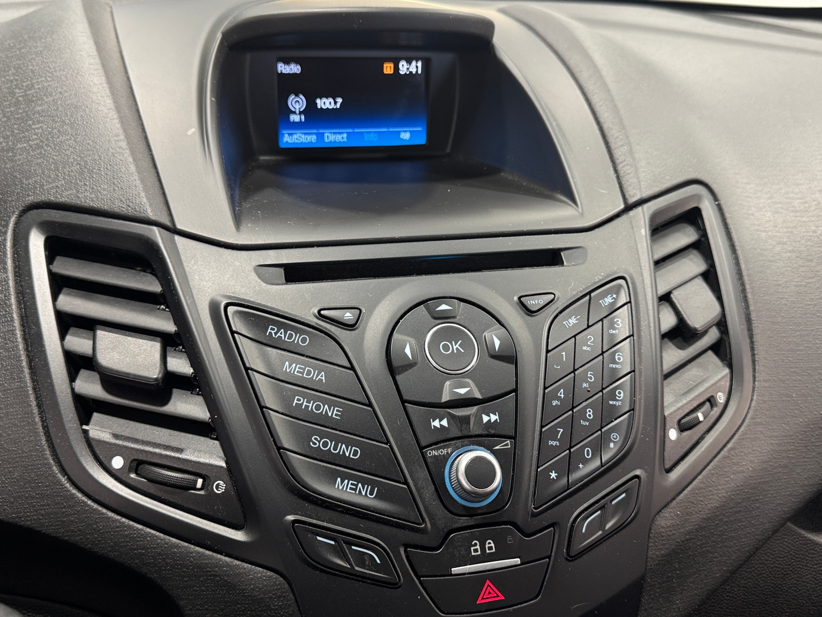 Thumbnail: 2018 Ford Fiesta - 4