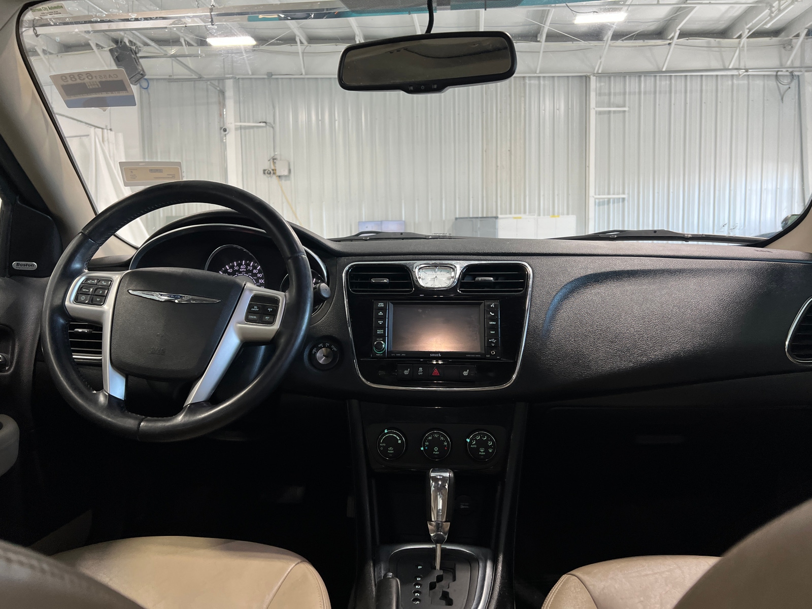 Thumbnail: 2012 Chrysler 200 - 2