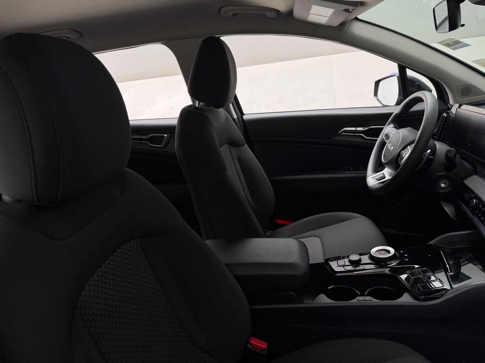 Thumbnail: 2025 Kia Sportage - 2