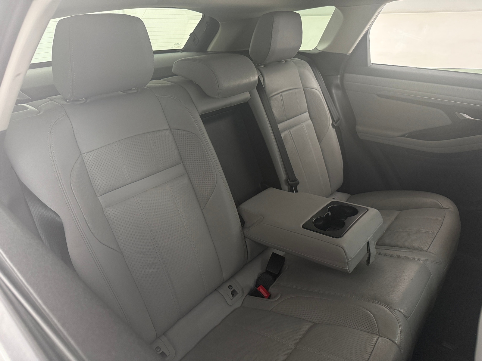 Thumbnail: 2023 Land Rover Range Rover Evoque - 5