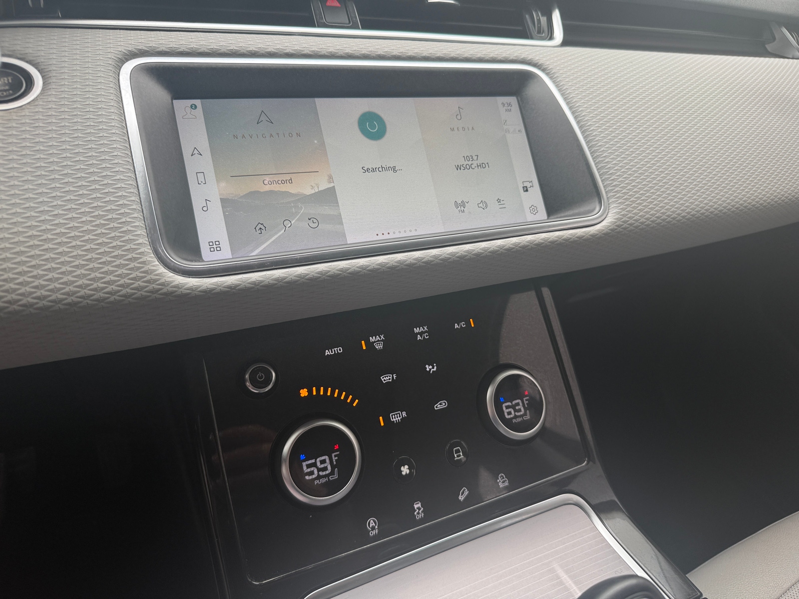 Thumbnail: 2023 Land Rover Range Rover Evoque - 3