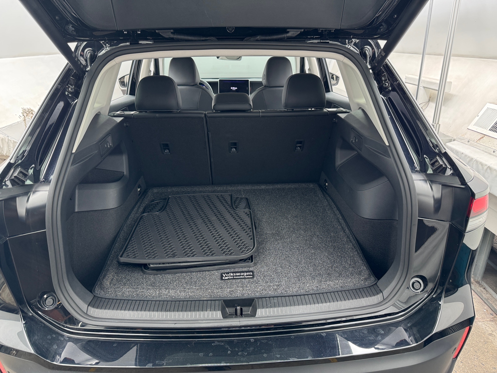 Thumbnail: 2025 Volkswagen Tiguan - 6