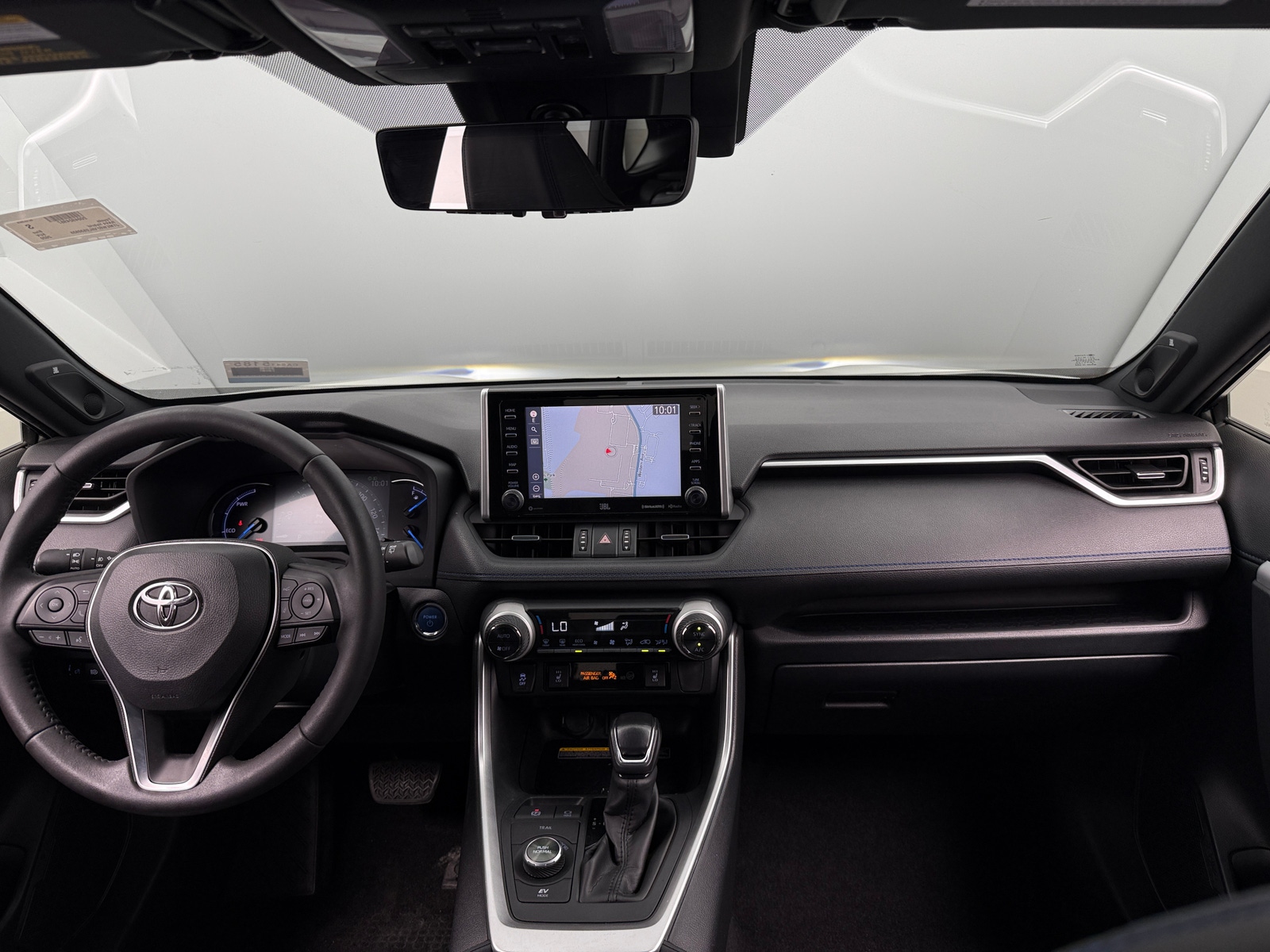 Thumbnail: 2020 Toyota RAV4 - 3
