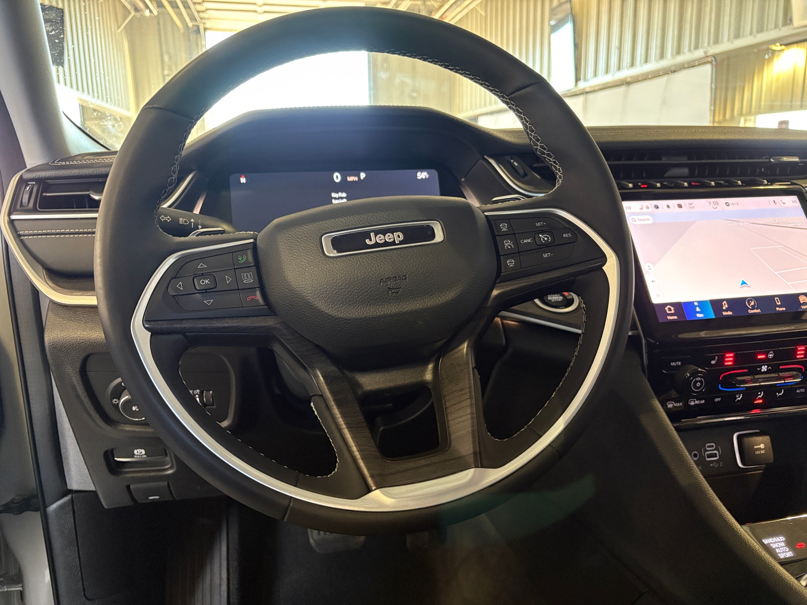 Thumbnail: 2024 Jeep Grand Cherokee L - 4