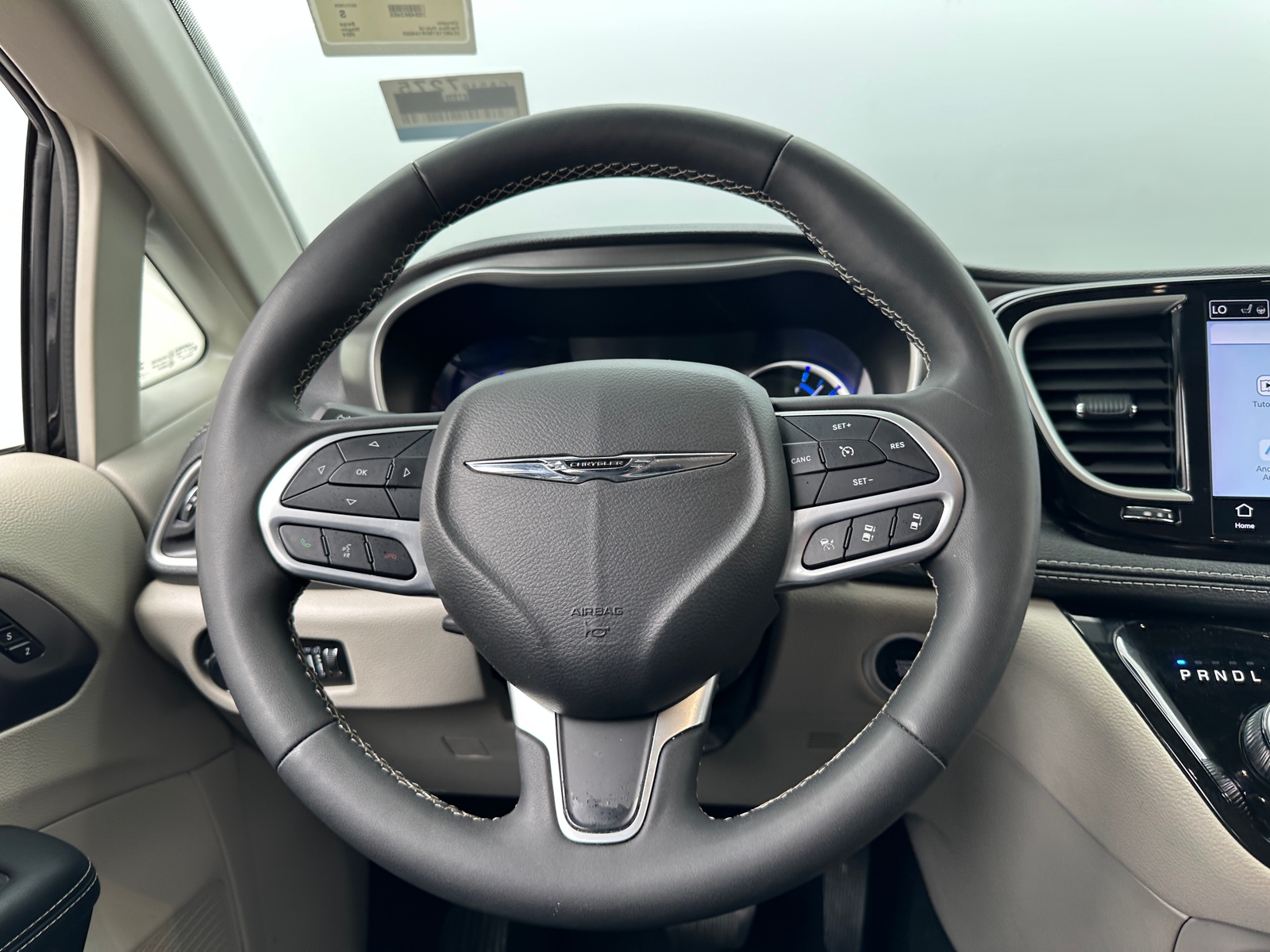 Thumbnail: 2024 Chrysler Pacifica - 4