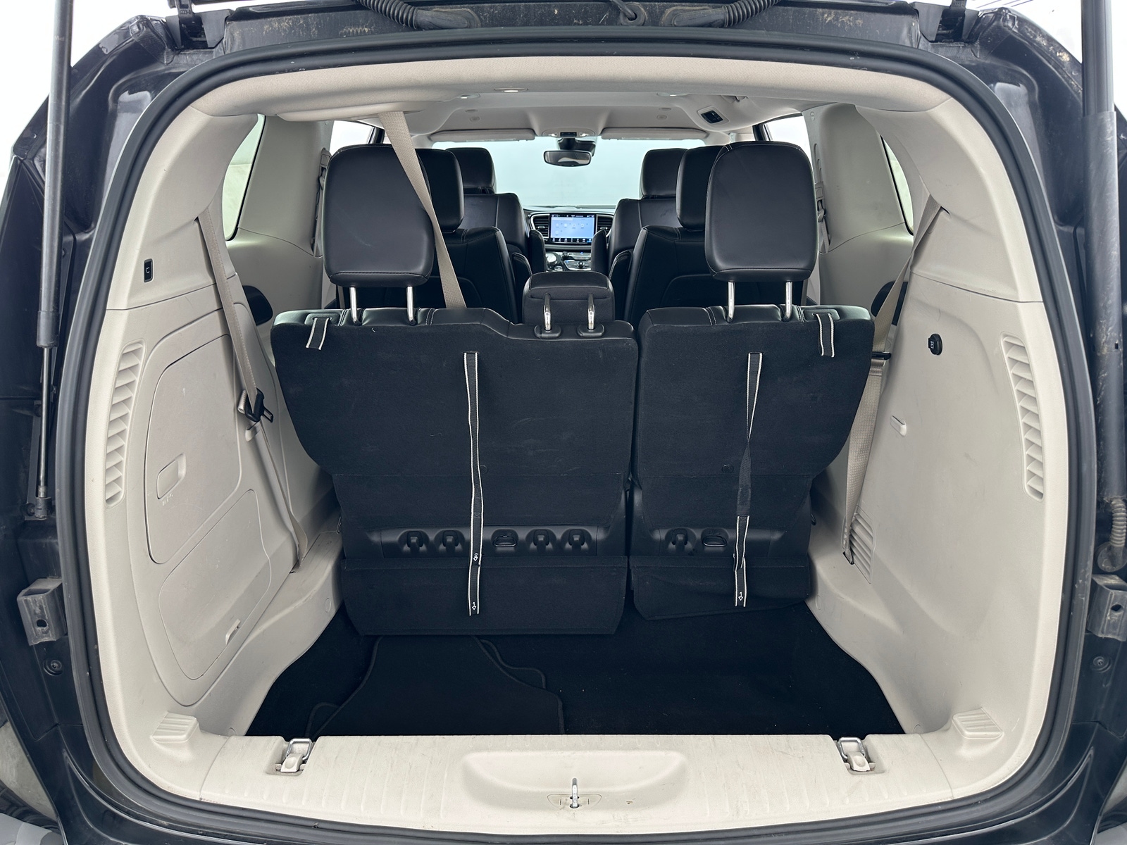 Thumbnail: 2024 Chrysler Pacifica - 6
