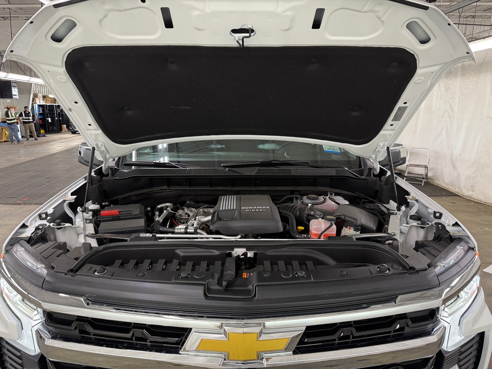 Thumbnail: 2026 Chevrolet Silverado 1500 - 3