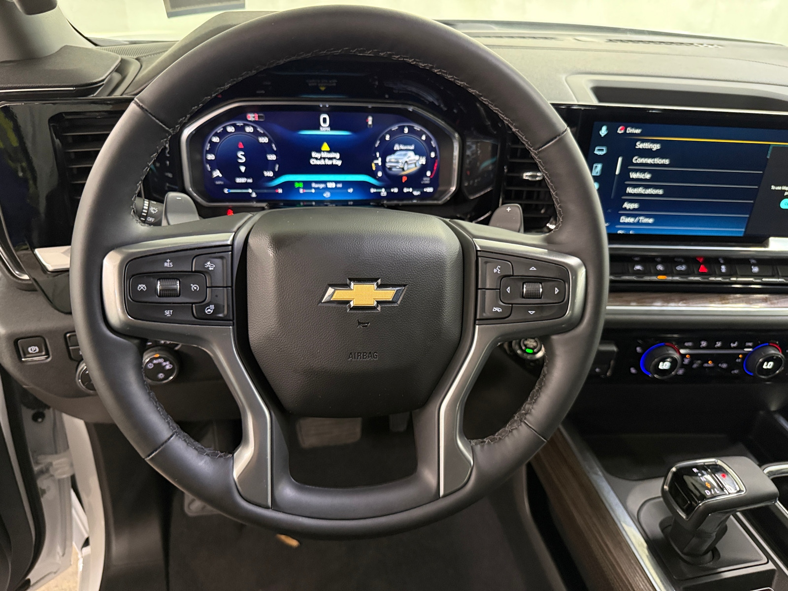 Thumbnail: 2026 Chevrolet Silverado 1500 - 5