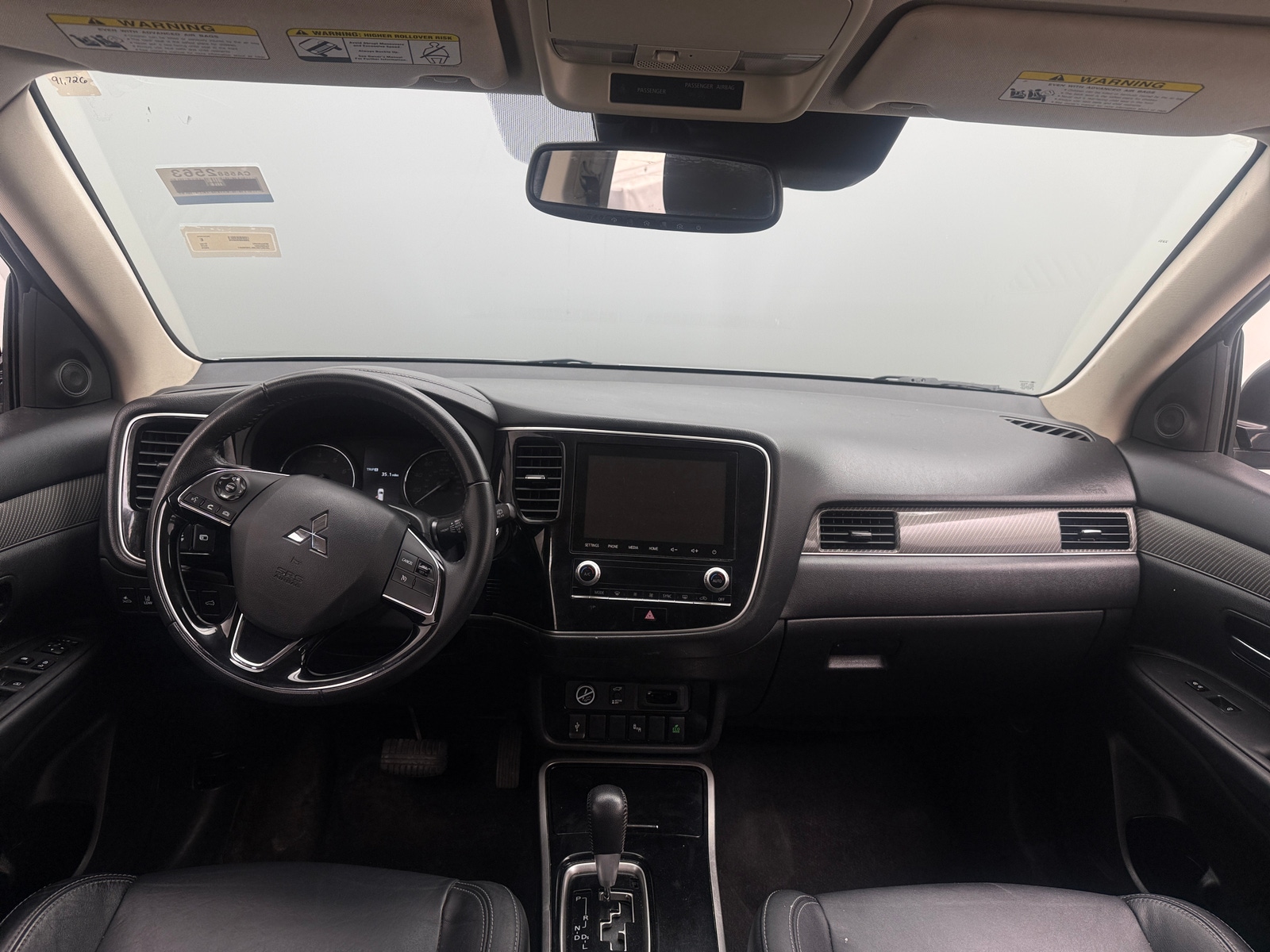 Thumbnail: 2020 Mitsubishi Outlander - 2