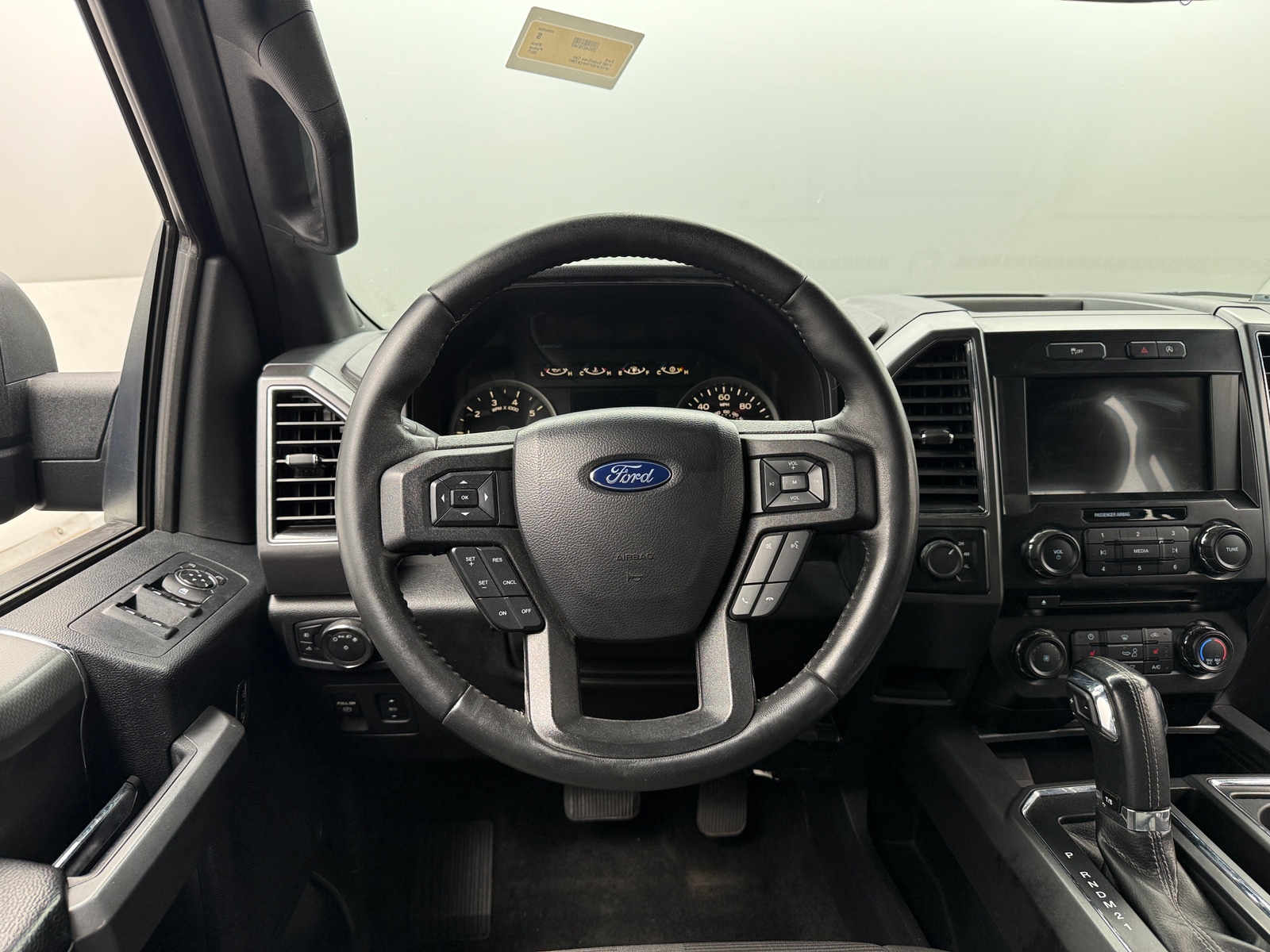 Thumbnail: 2017 Ford Econoline - 5