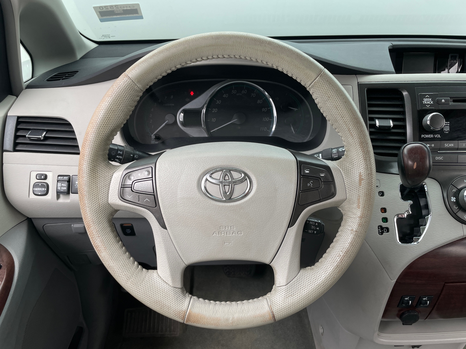 Thumbnail: 2012 Toyota Sienna - 5