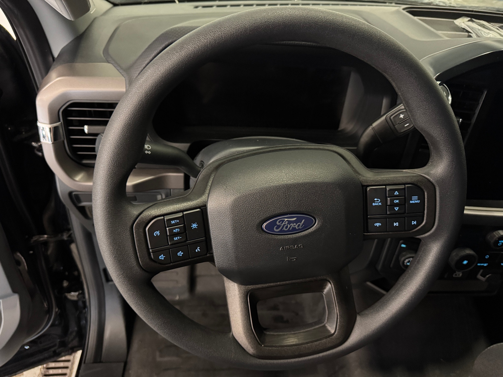 Thumbnail: 2025 Ford Econoline - 4