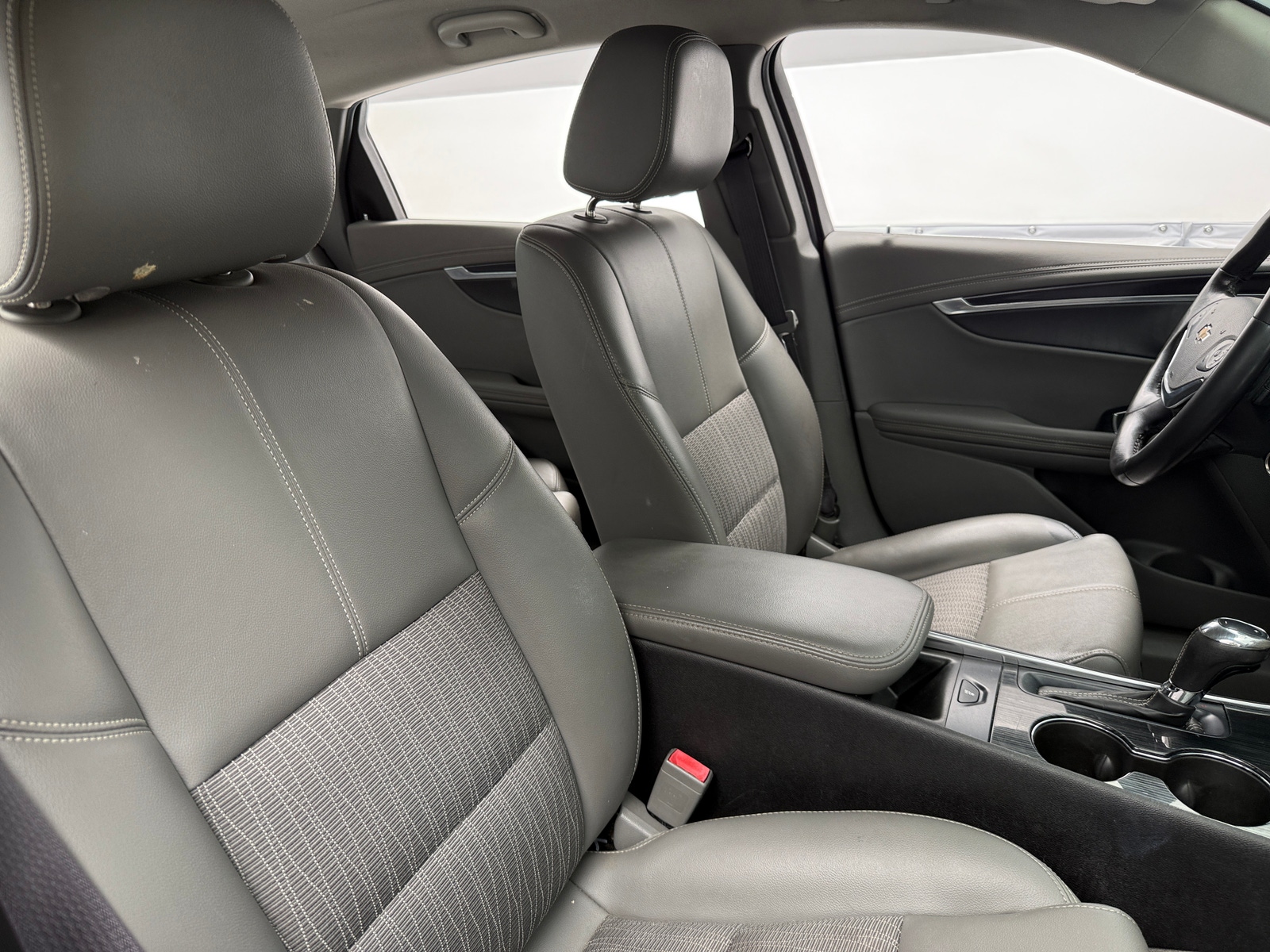 Thumbnail: 2016 Chevrolet Impala - 2