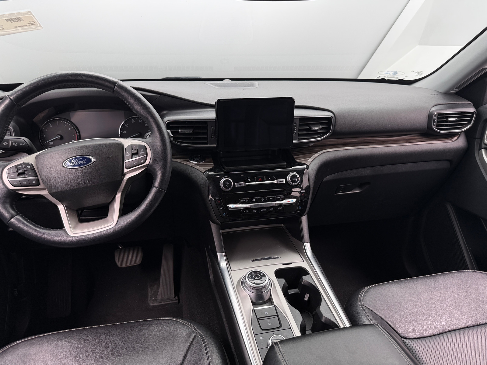 Thumbnail: 2022 Ford Explorer - 3
