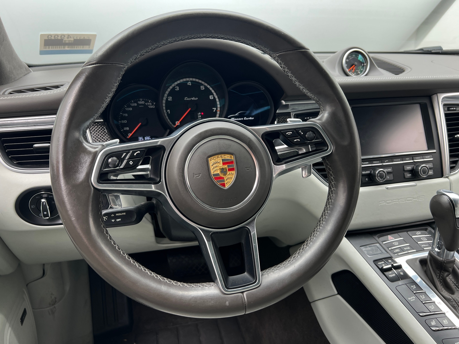 Thumbnail: 2016 Porsche Macan - 4