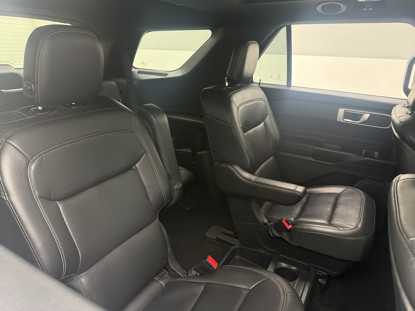 Thumbnail: 2020 Ford Explorer - 5