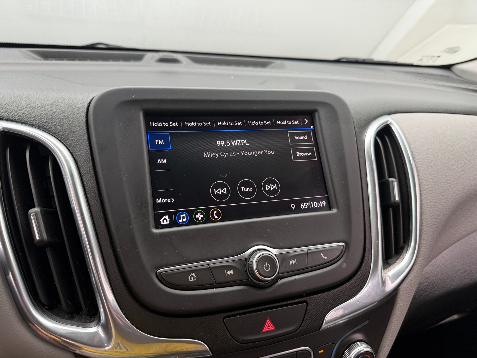 Thumbnail: 2020 Chevrolet Equinox - 4