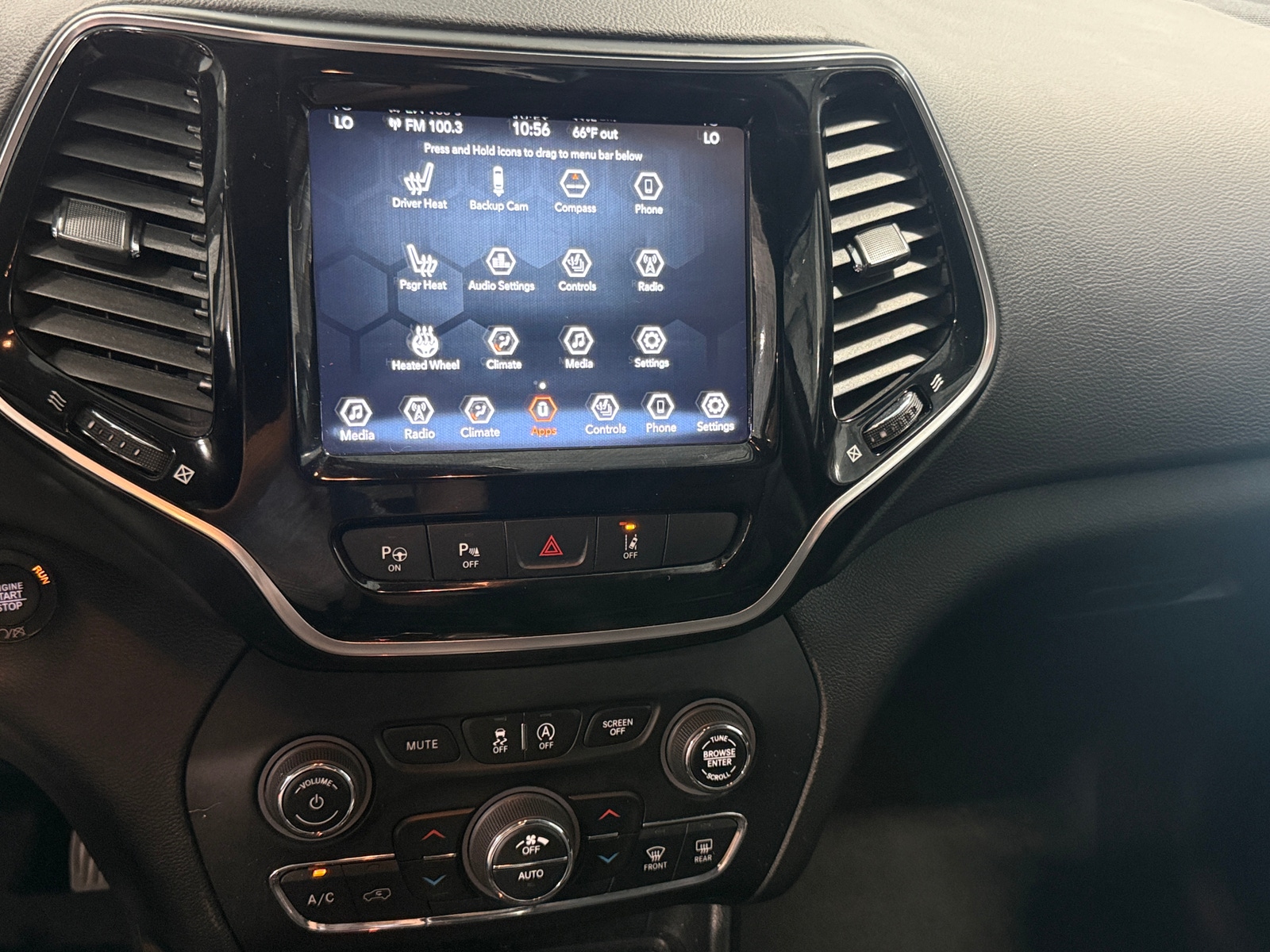 Thumbnail: 2021 Jeep Cherokee - 3