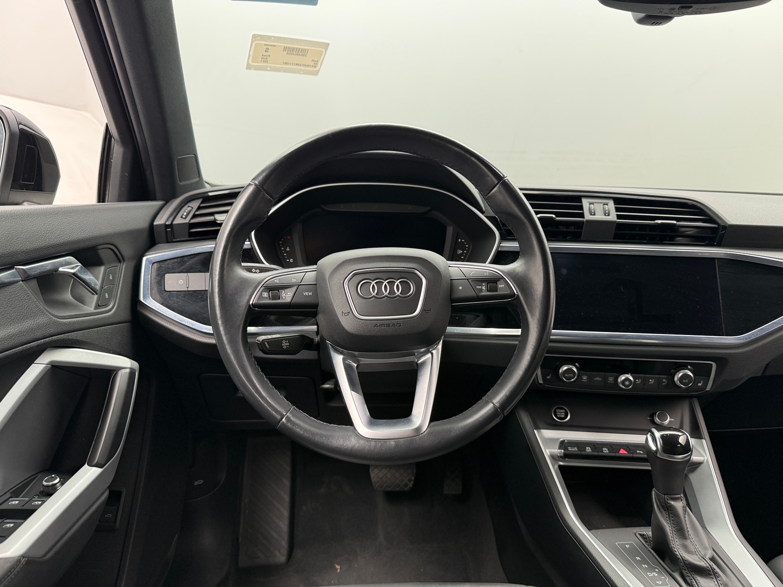 Thumbnail: 2021 Audi Q3 - 4