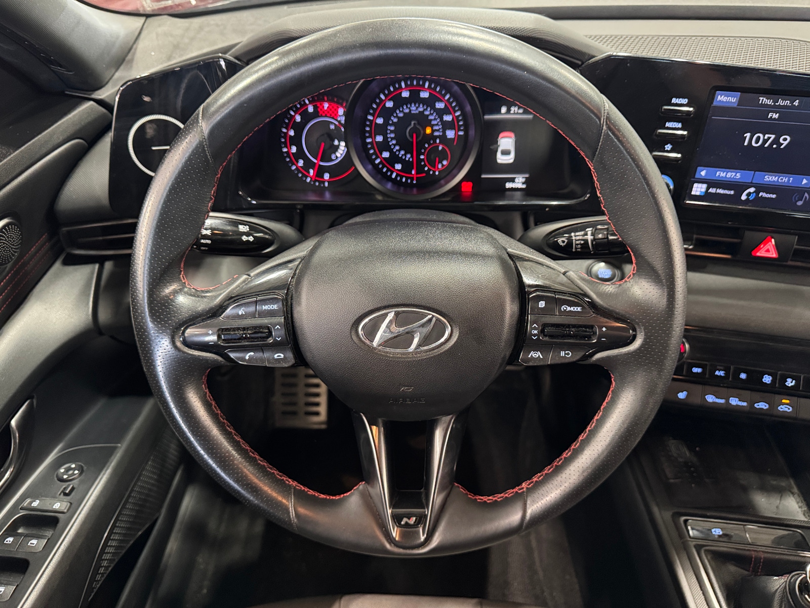 Thumbnail: 2021 Hyundai Elantra - 4