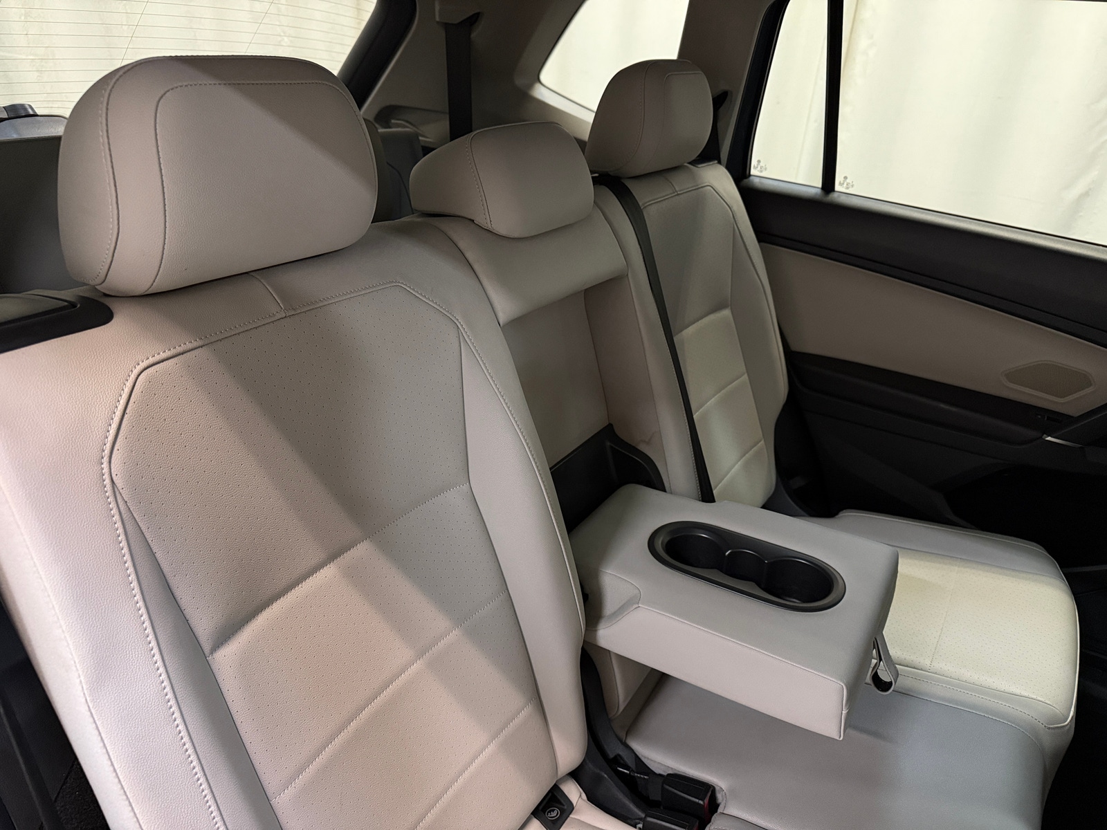 Thumbnail: 2020 Volkswagen Tiguan - 5