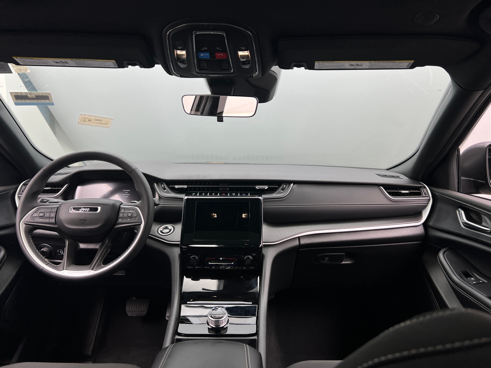 Thumbnail: 2025 Jeep Grand Cherokee - 3