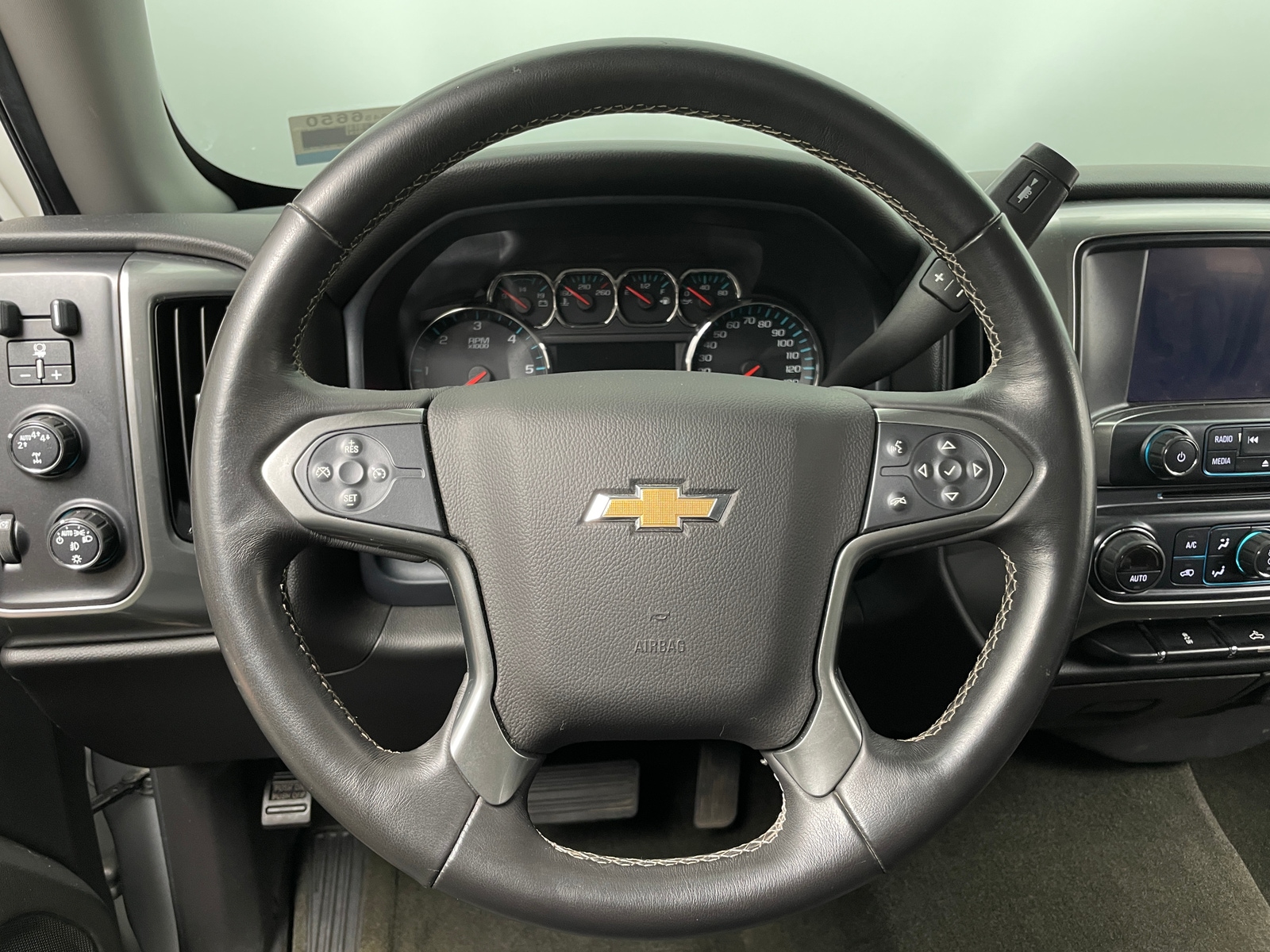 Thumbnail: 2017 Chevrolet Silverado 1500 - 5