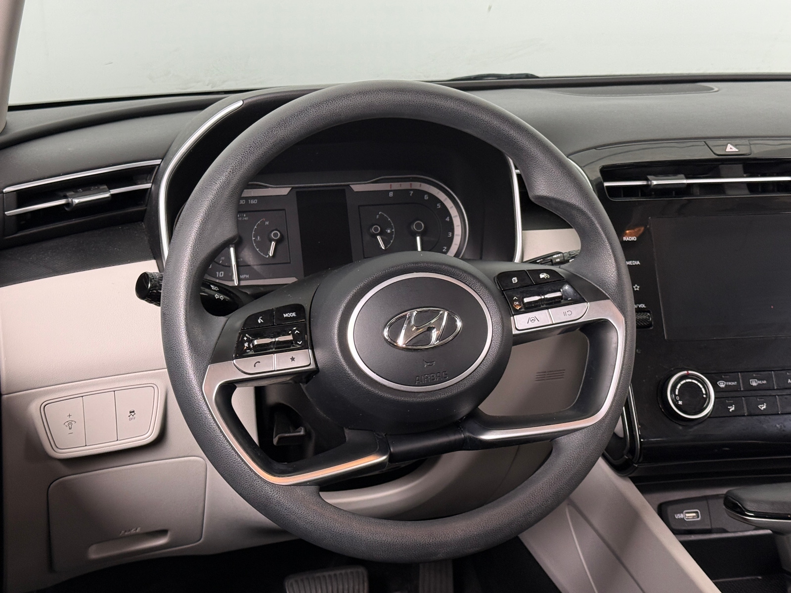 Thumbnail: 2022 Hyundai Tucson - 5
