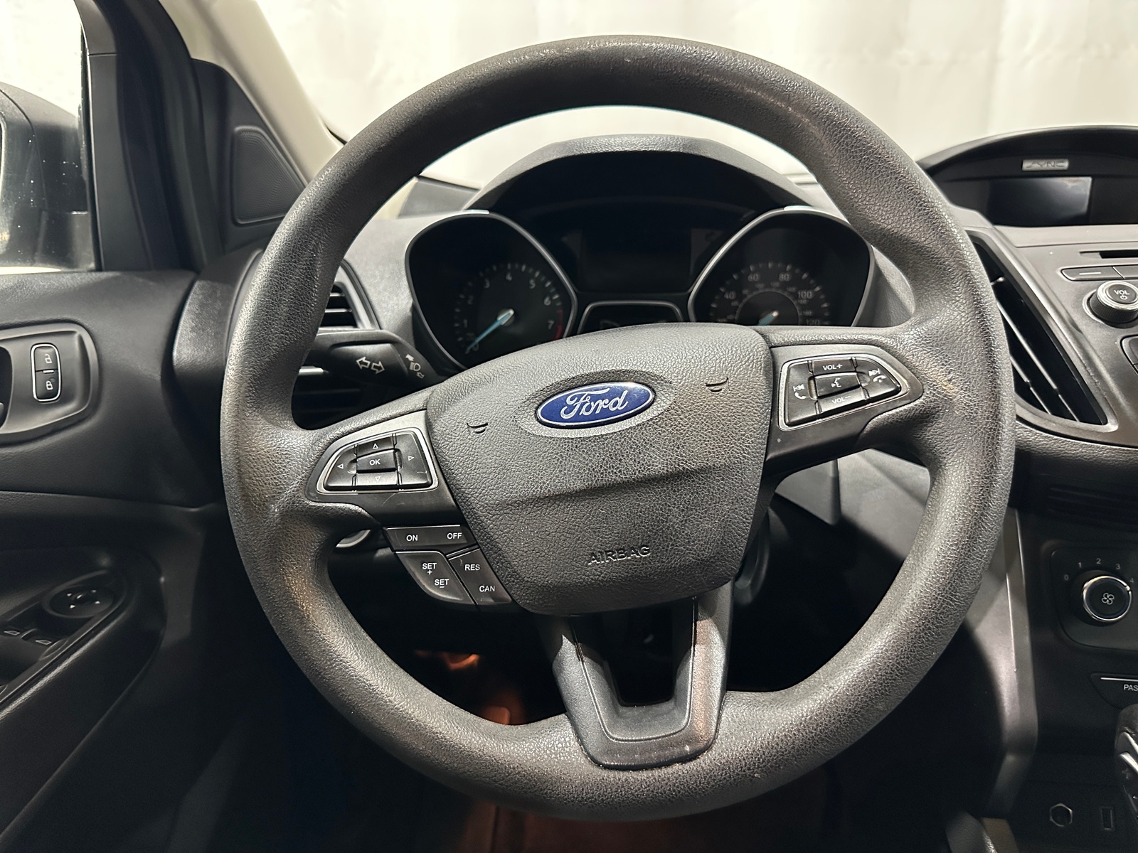 Thumbnail: 2017 Ford Escape - 5