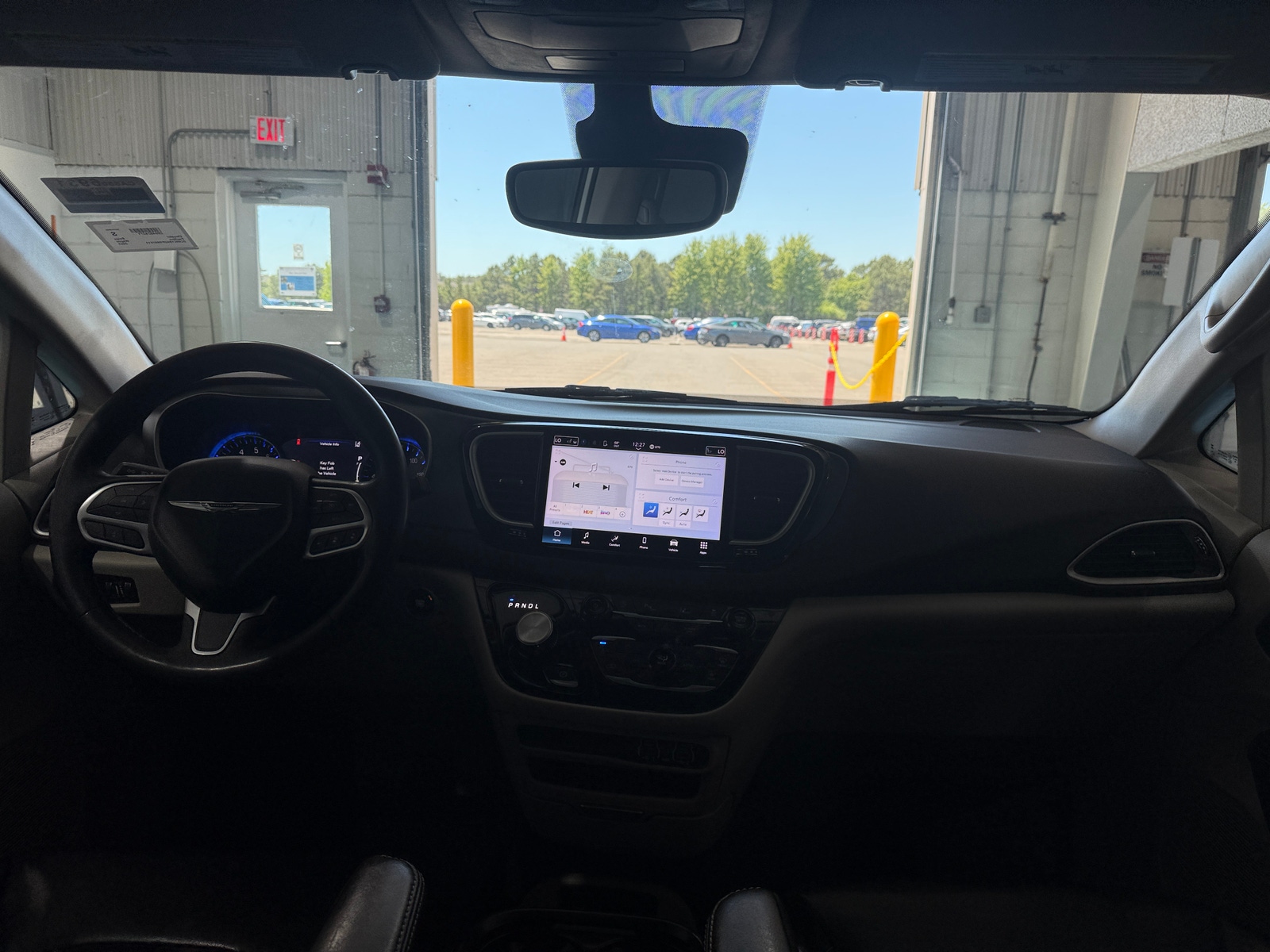 Thumbnail: 2023 Chrysler Pacifica - 2