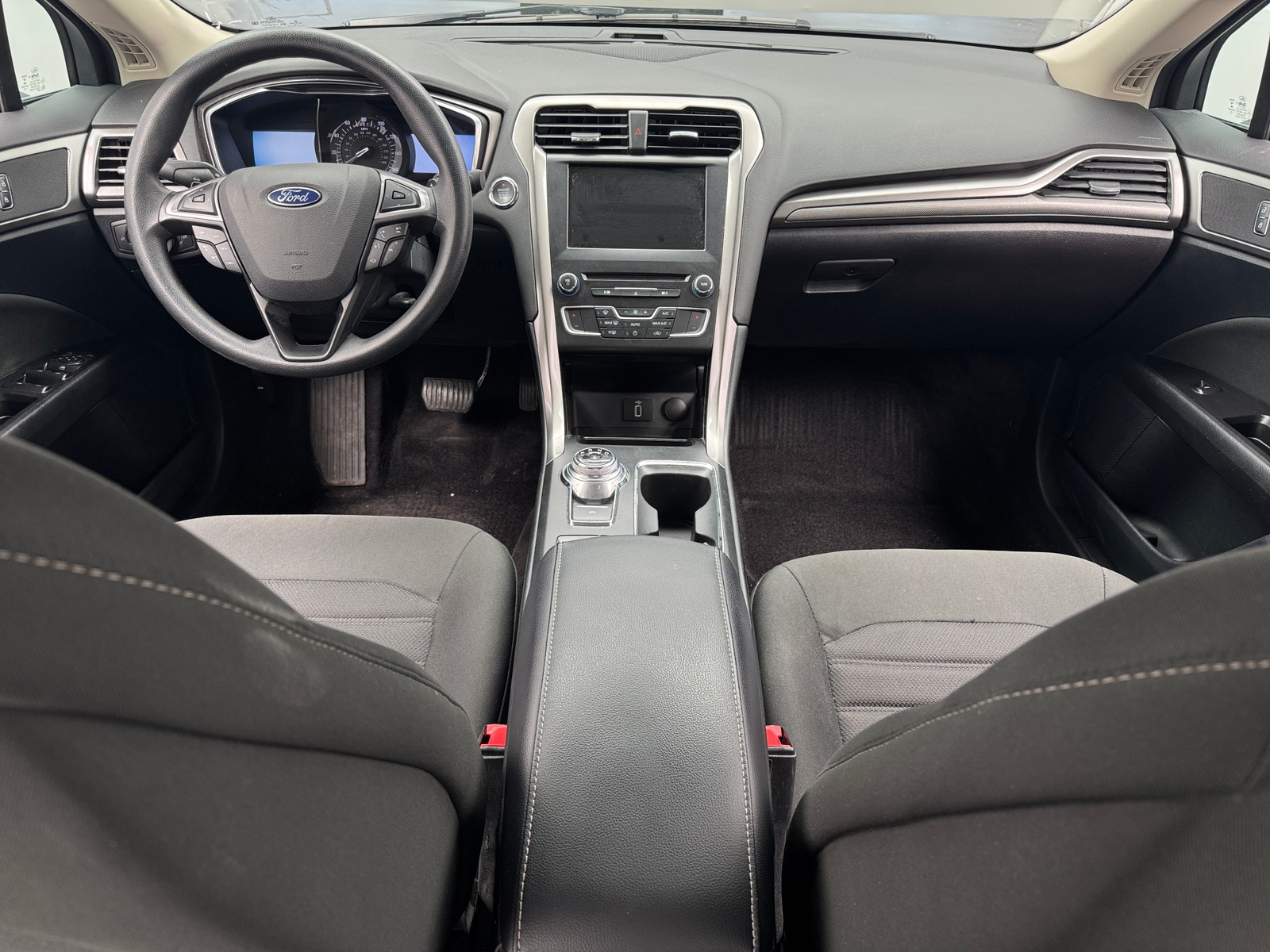 Thumbnail: 2017 Ford Fusion - 3