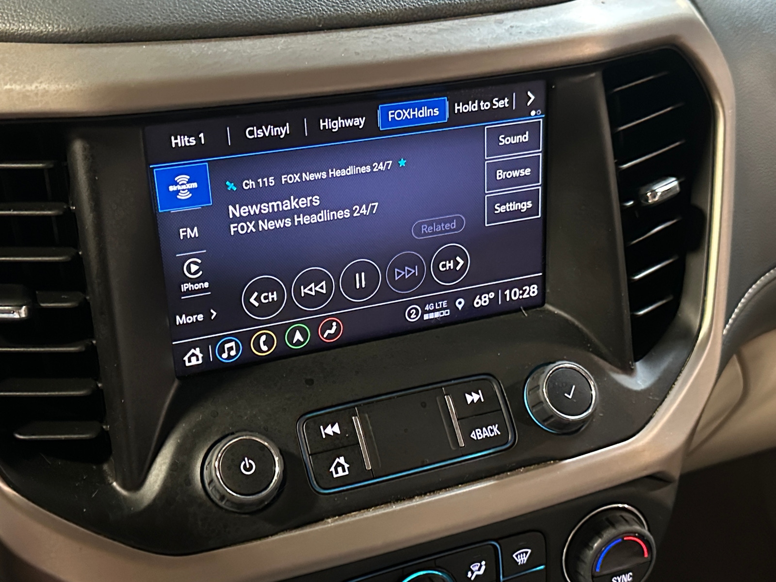 Thumbnail: 2023 GMC Acadia - 3