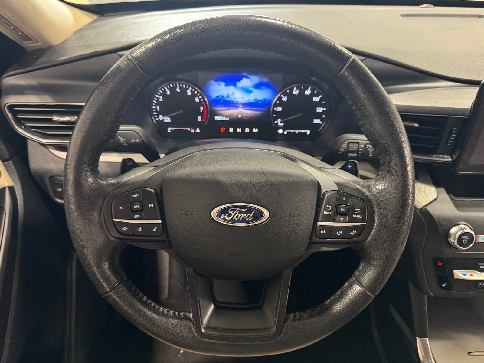 Thumbnail: 2020 Ford Explorer - 4