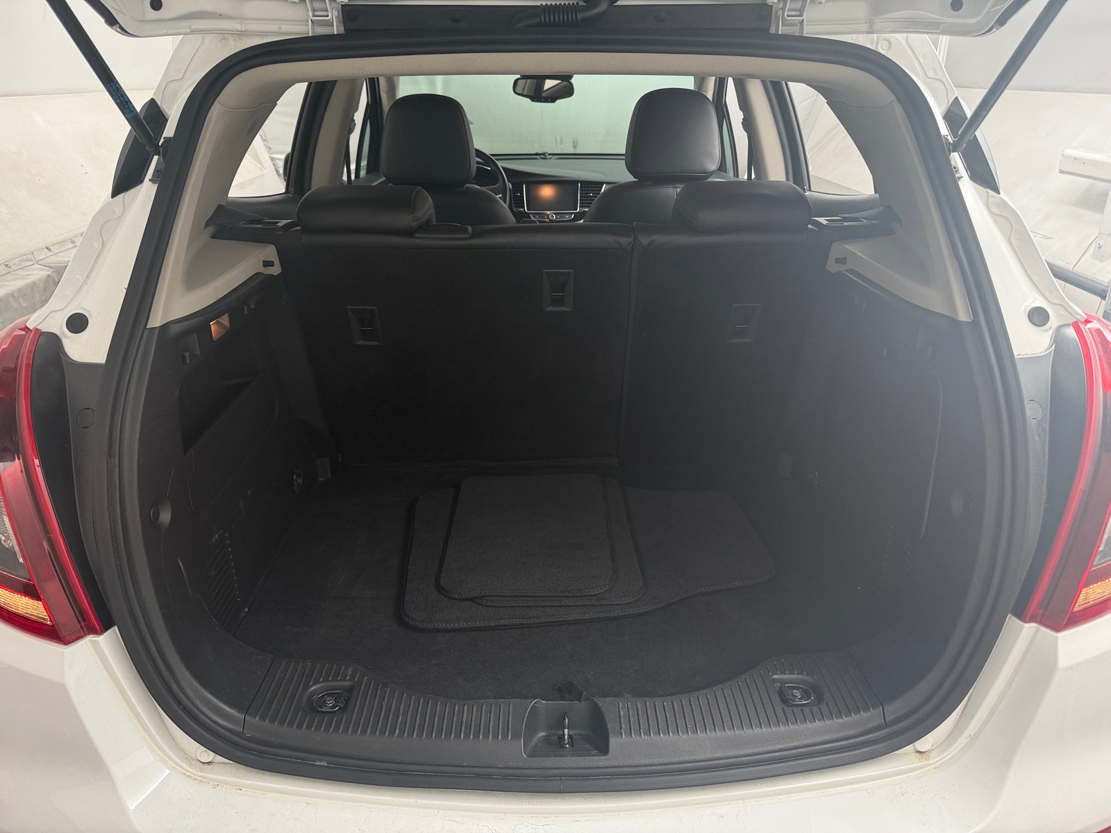 Thumbnail: 2017 Buick Encore - 6