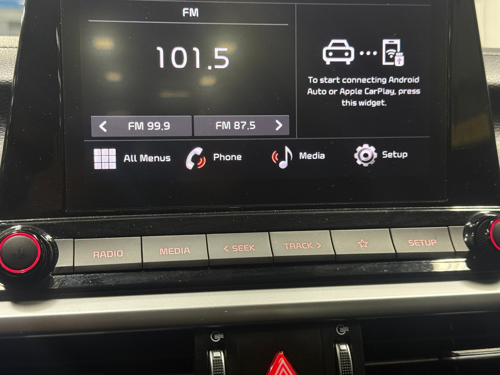 Thumbnail: 2024 Kia Forte - 4