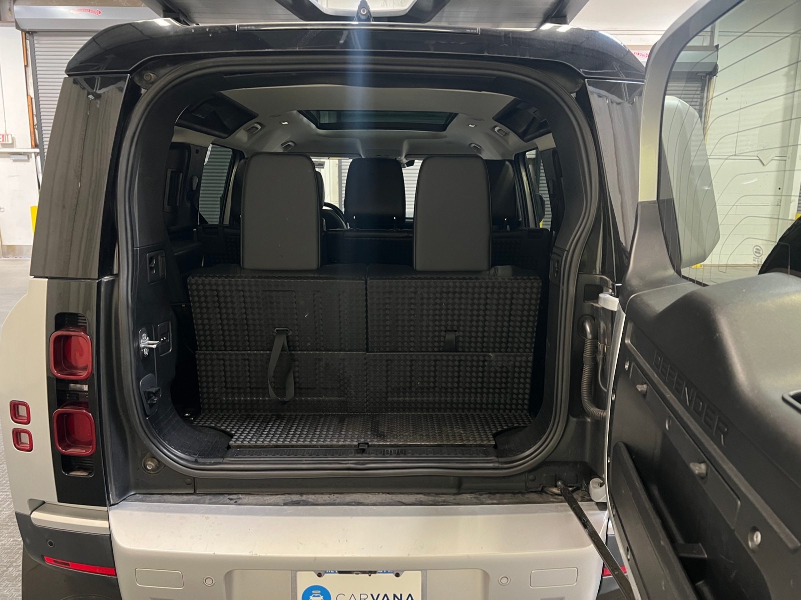 Thumbnail: 2020 Land Rover Defender - 6
