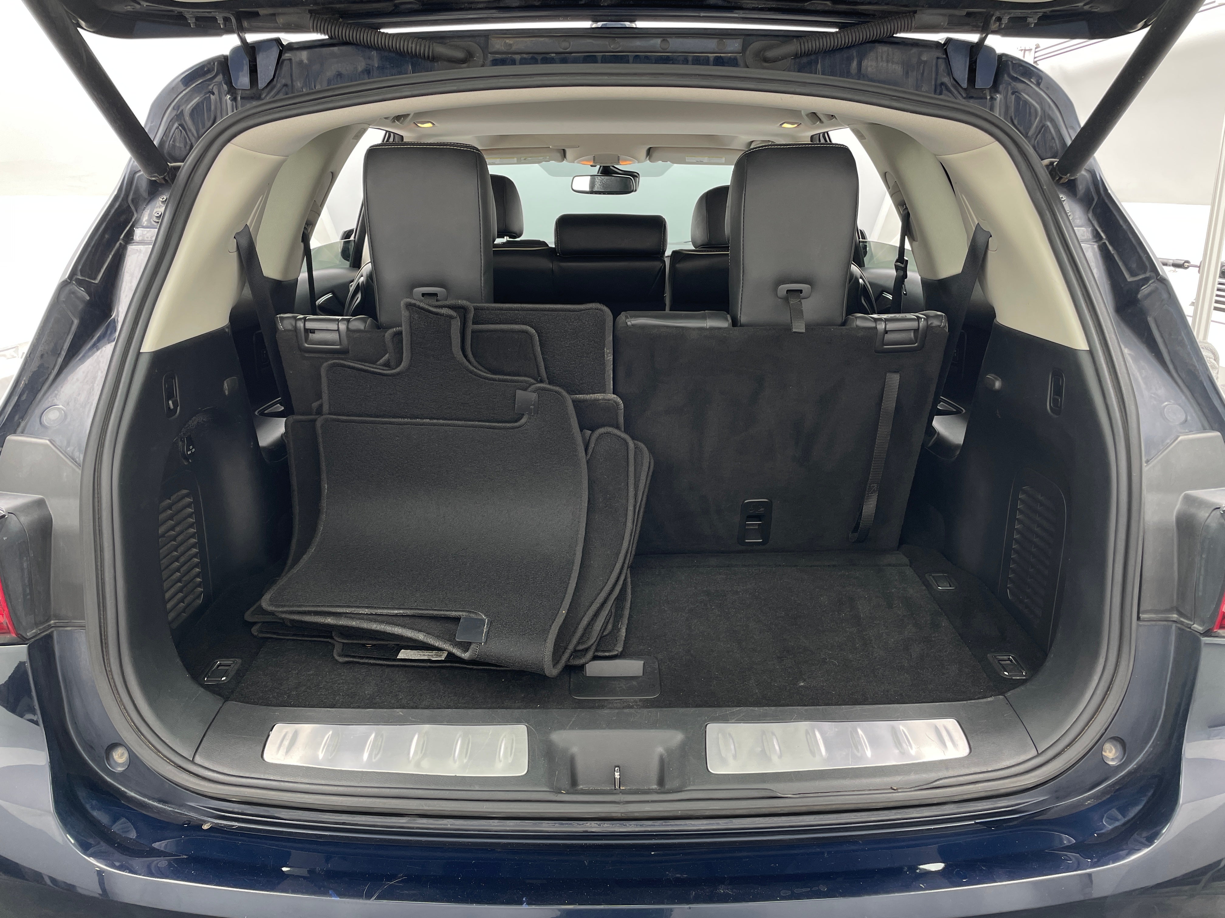 Used 2020 INFINITI QX60 PURE with VIN 5N1DL0MNXLC531770 for sale in Pewaukee, WI