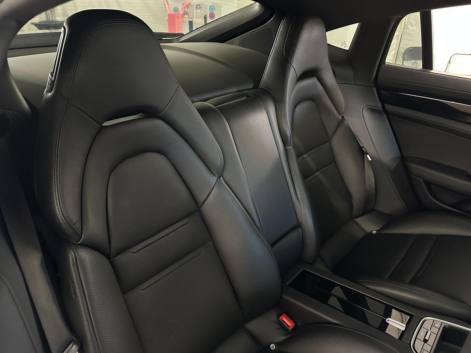Thumbnail: 2018 Porsche Panamera - 5
