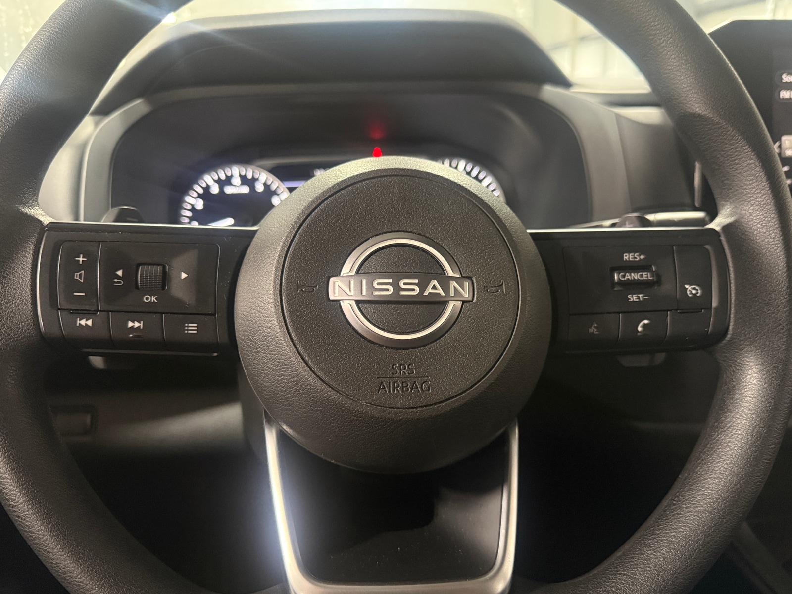 Thumbnail: 2023 Nissan Pathfinder - 5