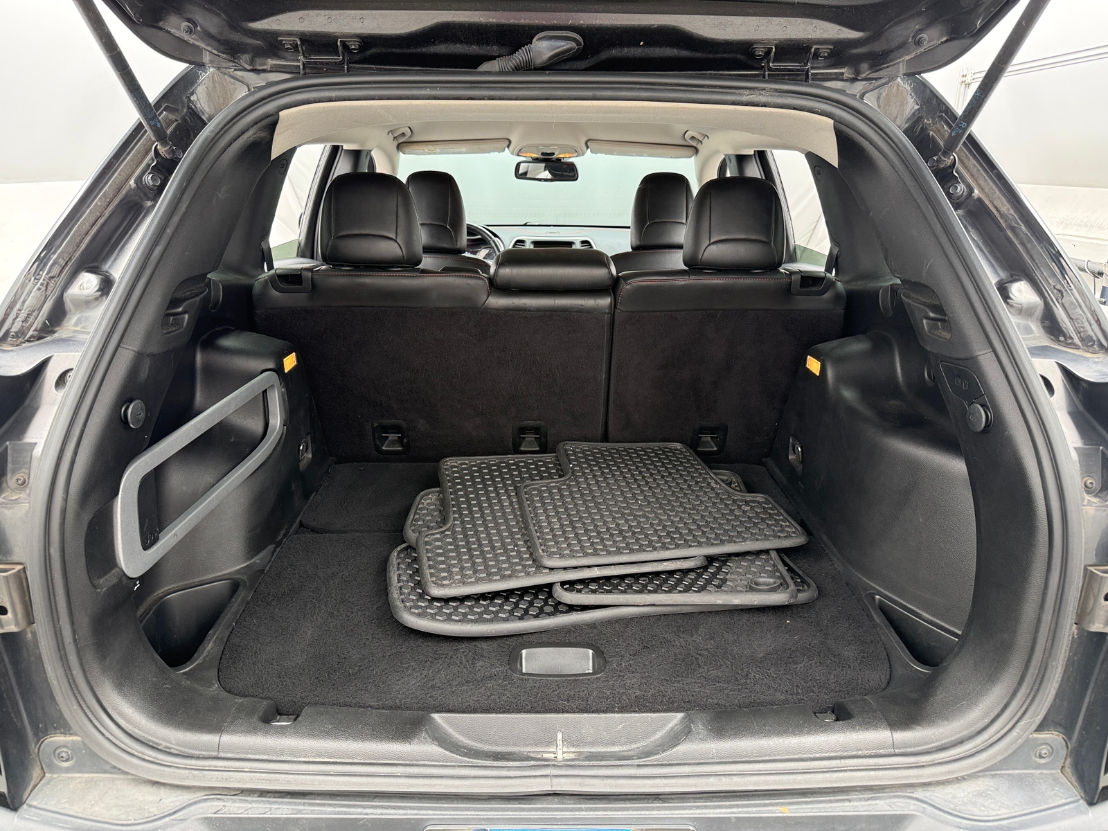 Thumbnail: 2015 Jeep Cherokee - 7