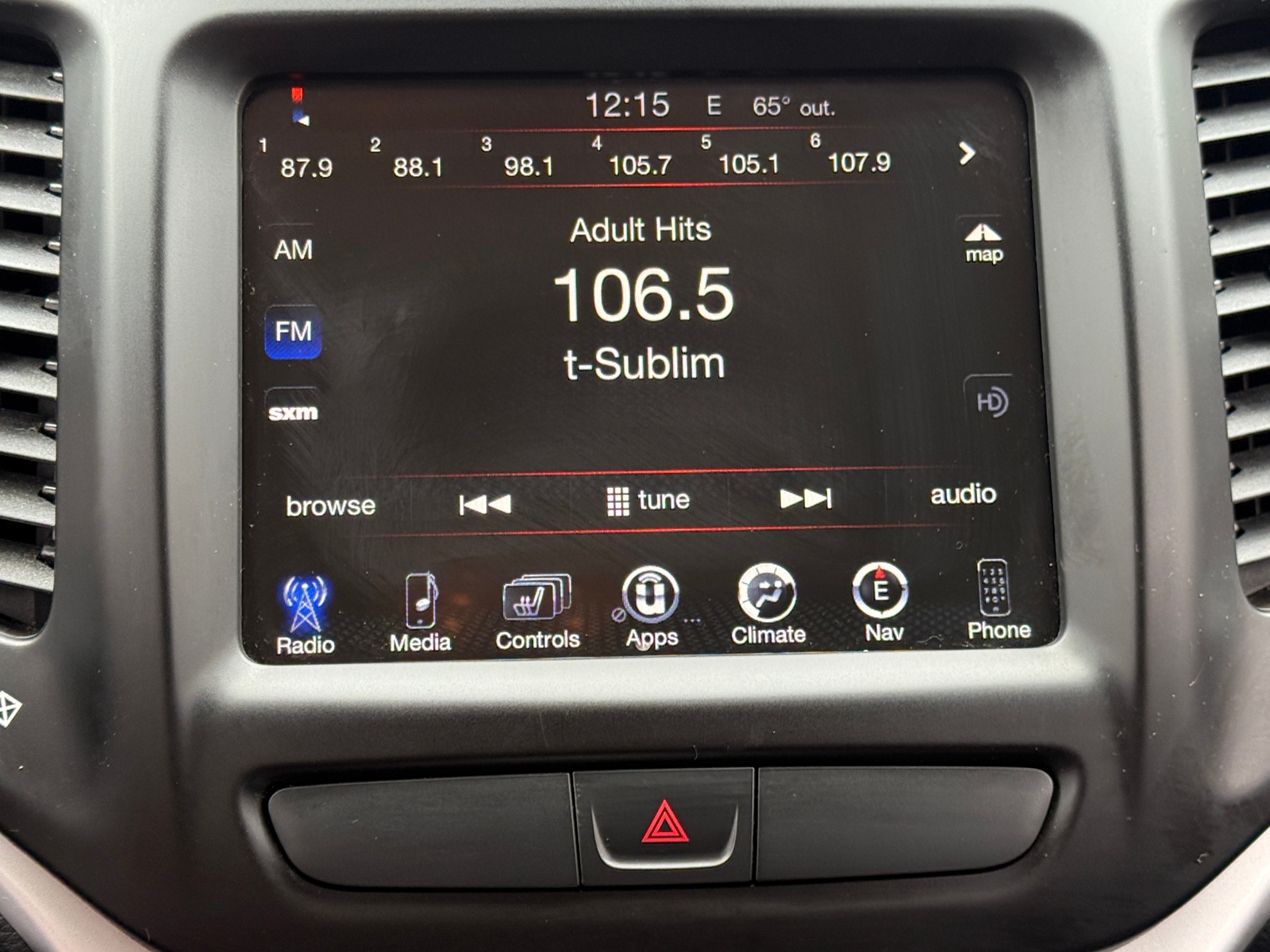 Thumbnail: 2015 Jeep Cherokee - 4