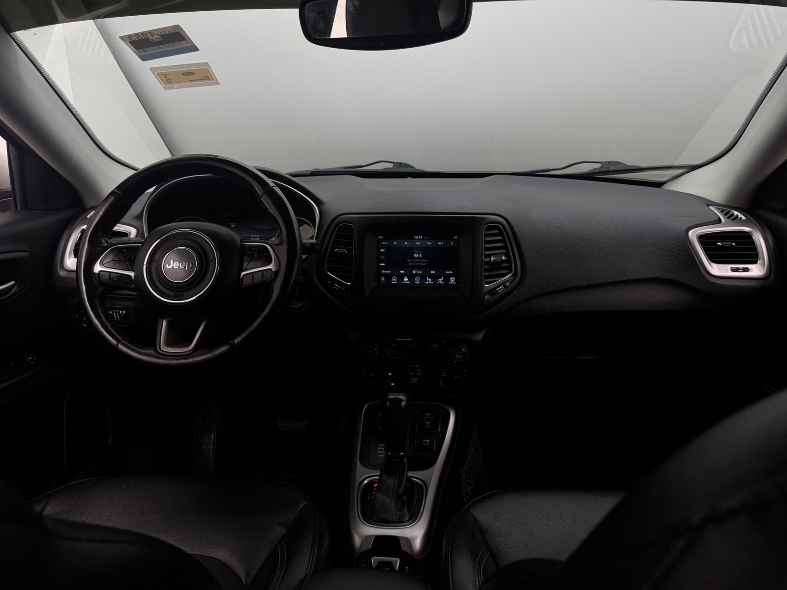 Thumbnail: 2017 Jeep Compass - 3