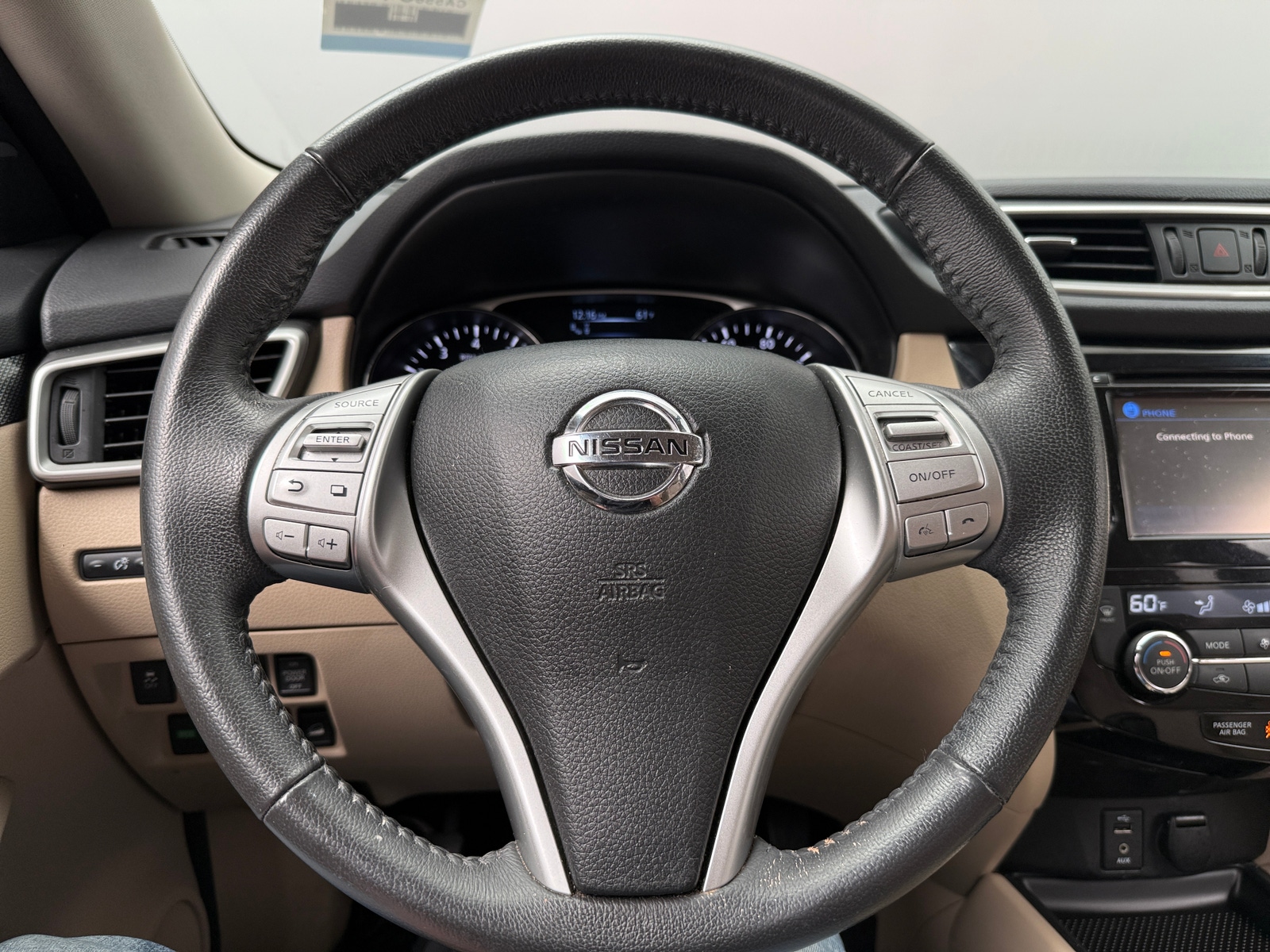 Thumbnail: 2016 Nissan Rogue - 4