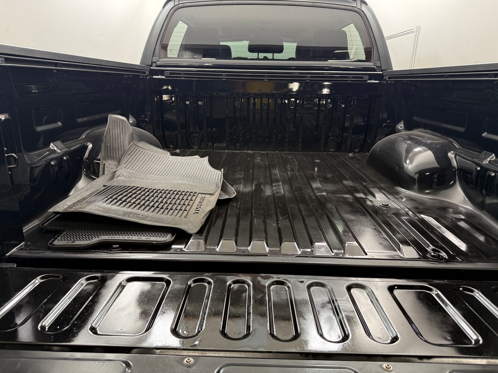 Thumbnail: 2021 Toyota Tundra - 6