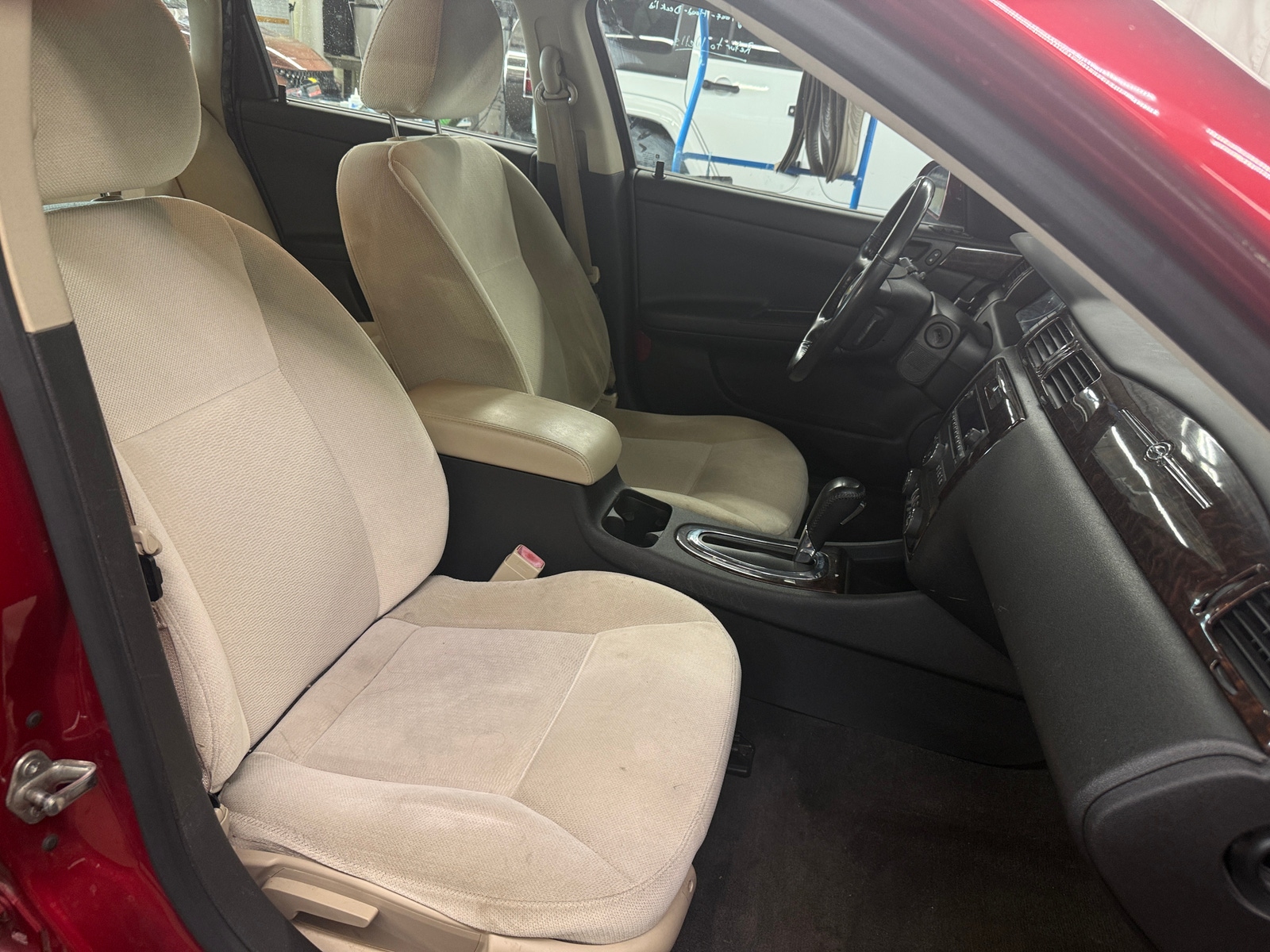 Thumbnail: 2014 Chevrolet Impala - 2
